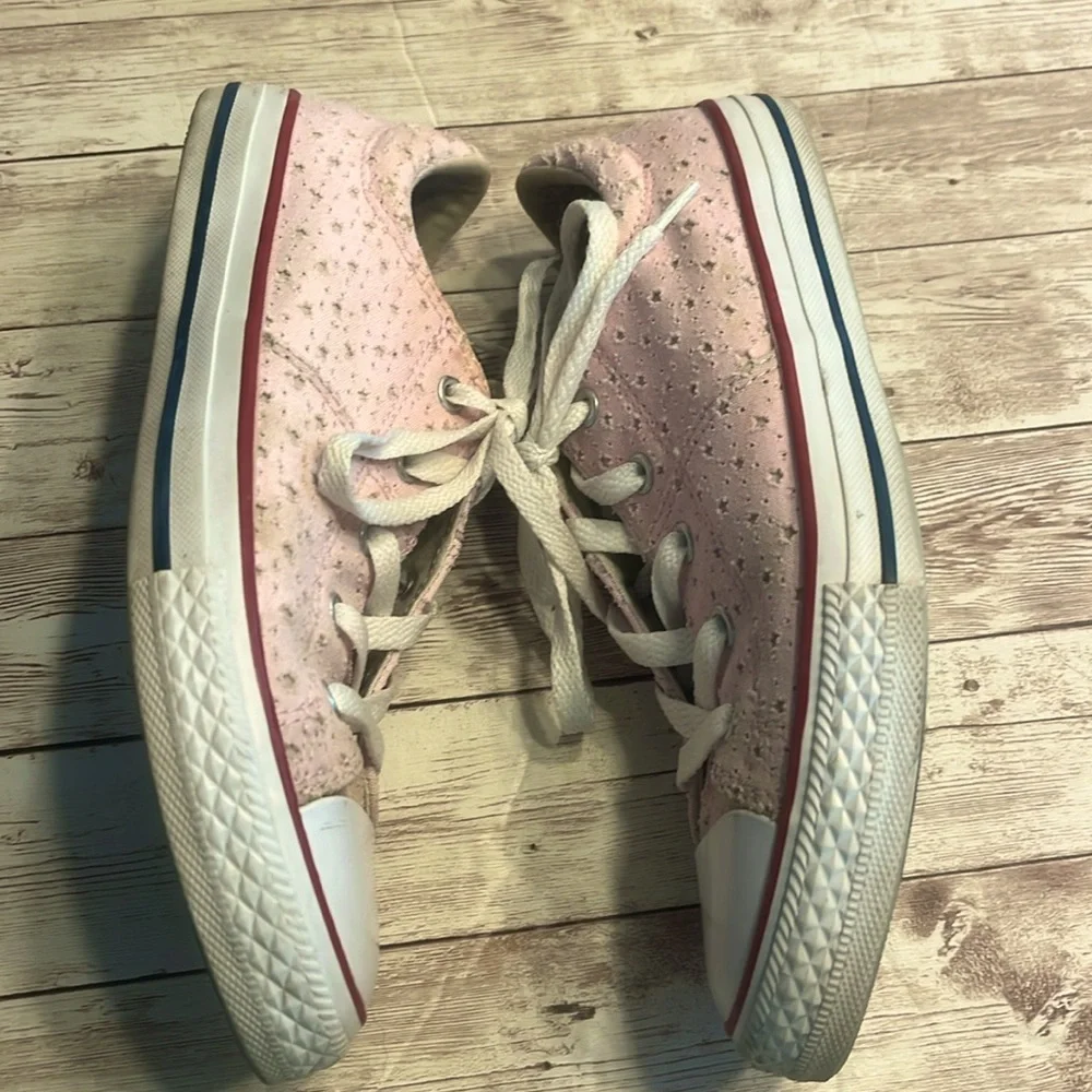 Converse 4 (Kids) Pink Star Cutout Sneakers